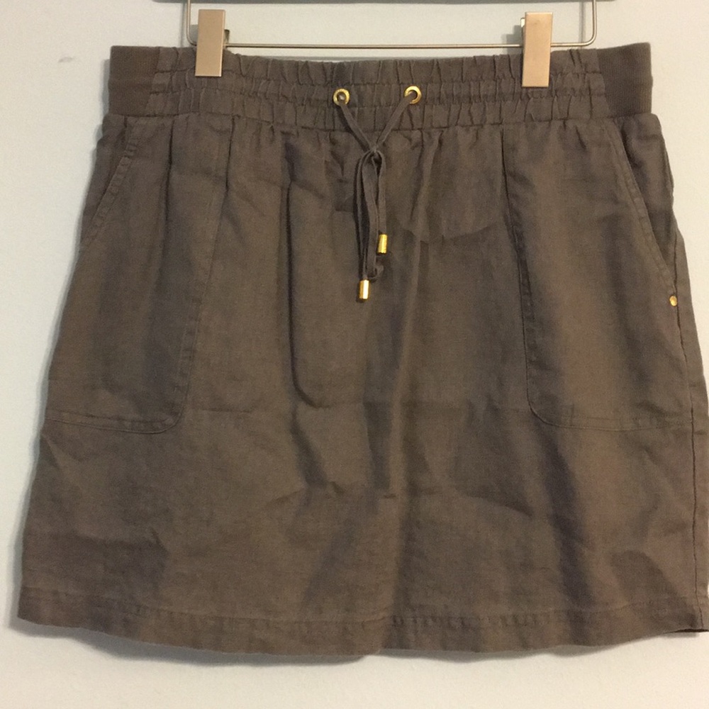 Olive green / grayish linen skort